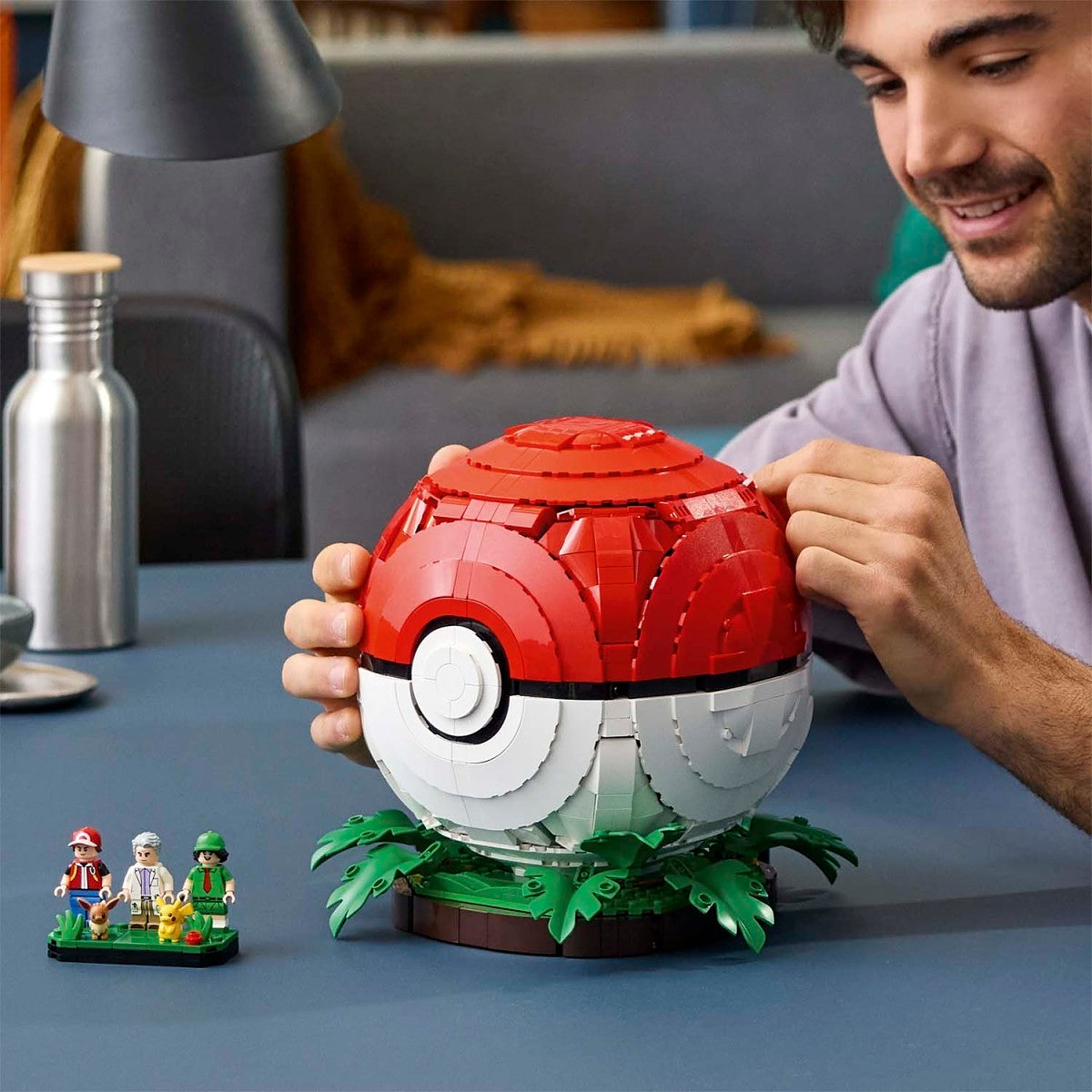 Poké Ball de LEGO® Pokémon™ Momentos de Entrenadores Icónicos